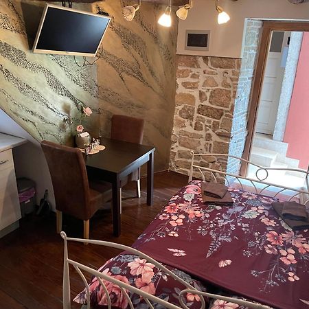 Rooms Da Angelica Old City Ровінь Екстер'єр фото