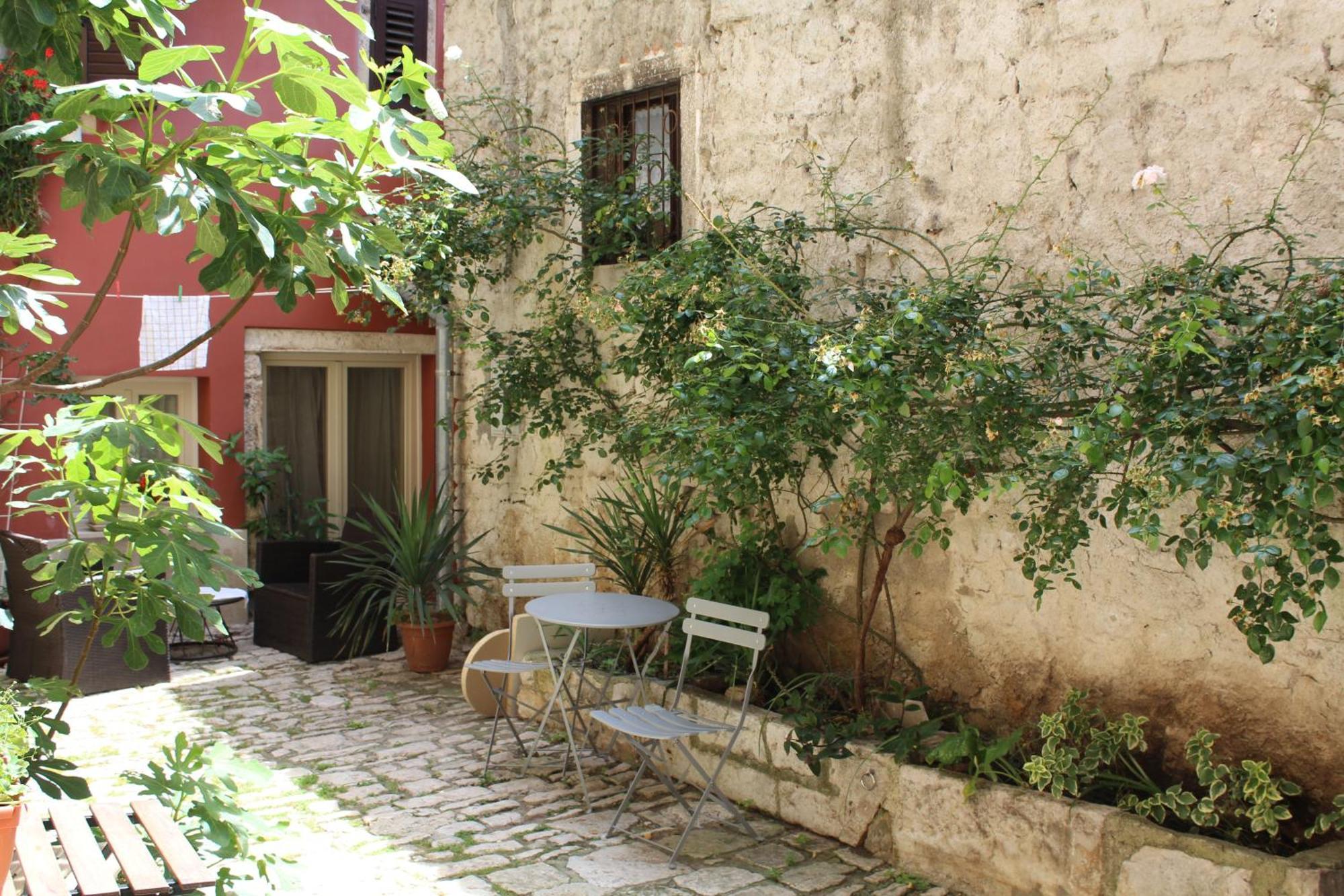 Rooms Da Angelica Old City Ровінь Екстер'єр фото
